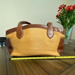 FOSSIL SHOULDER OR TOTE STRAW BAG